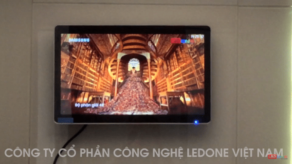 Thi công màn hình LCD treo tường 22inch tại Hotel Ha Long Central 1