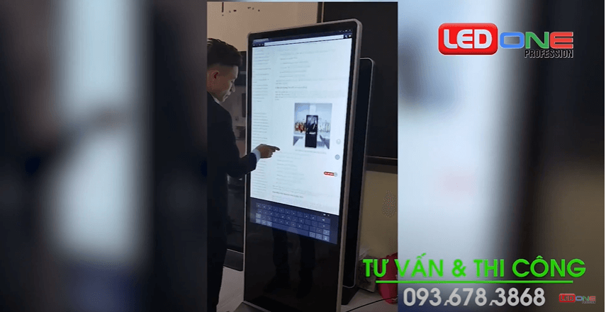 LCD Cảm ứng đa điểm 65 inch lắp đặt tại Lotte Liễu giai